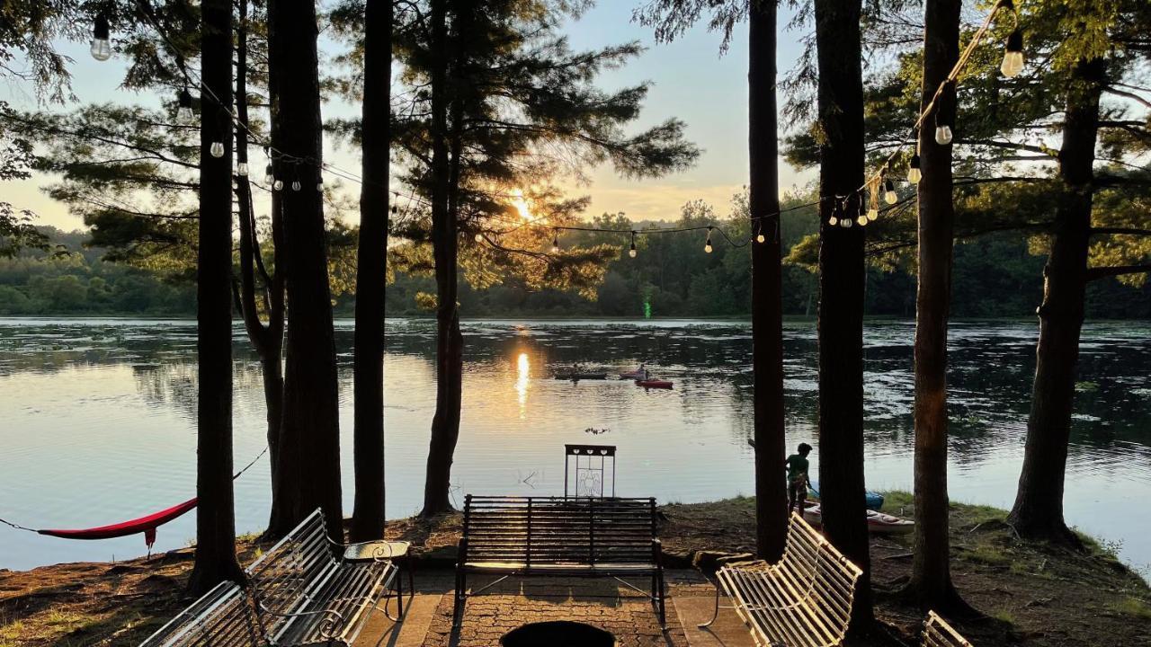 The Vision: Waterfront Retreat/2-3 Homes/upto30guests/reunions/retreats