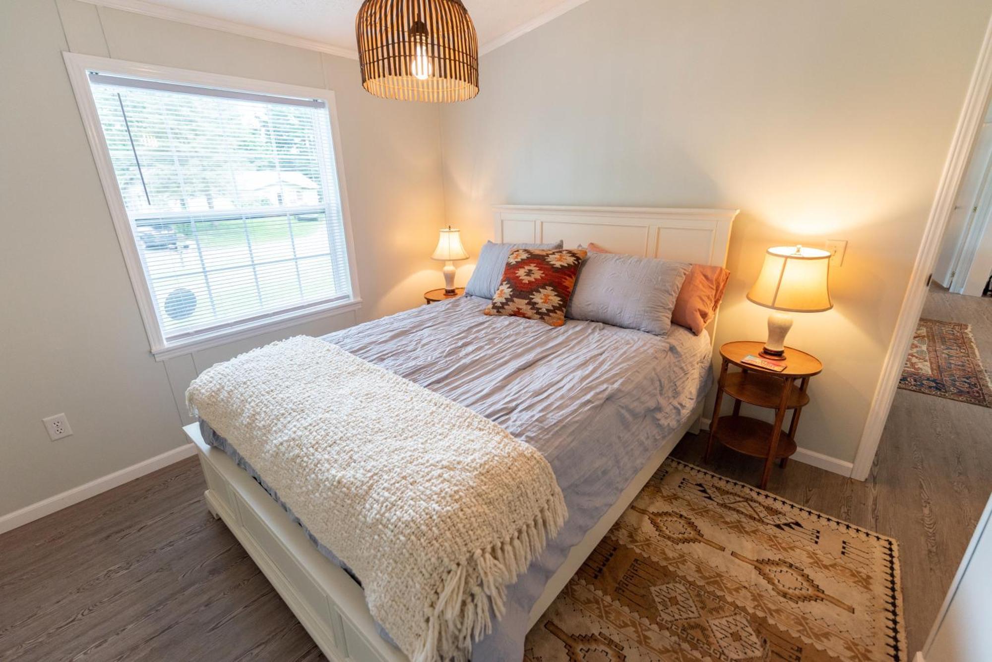 The Vision: Waterfront Retreat/2-3 Homes/upto30guests/reunions/retreats *