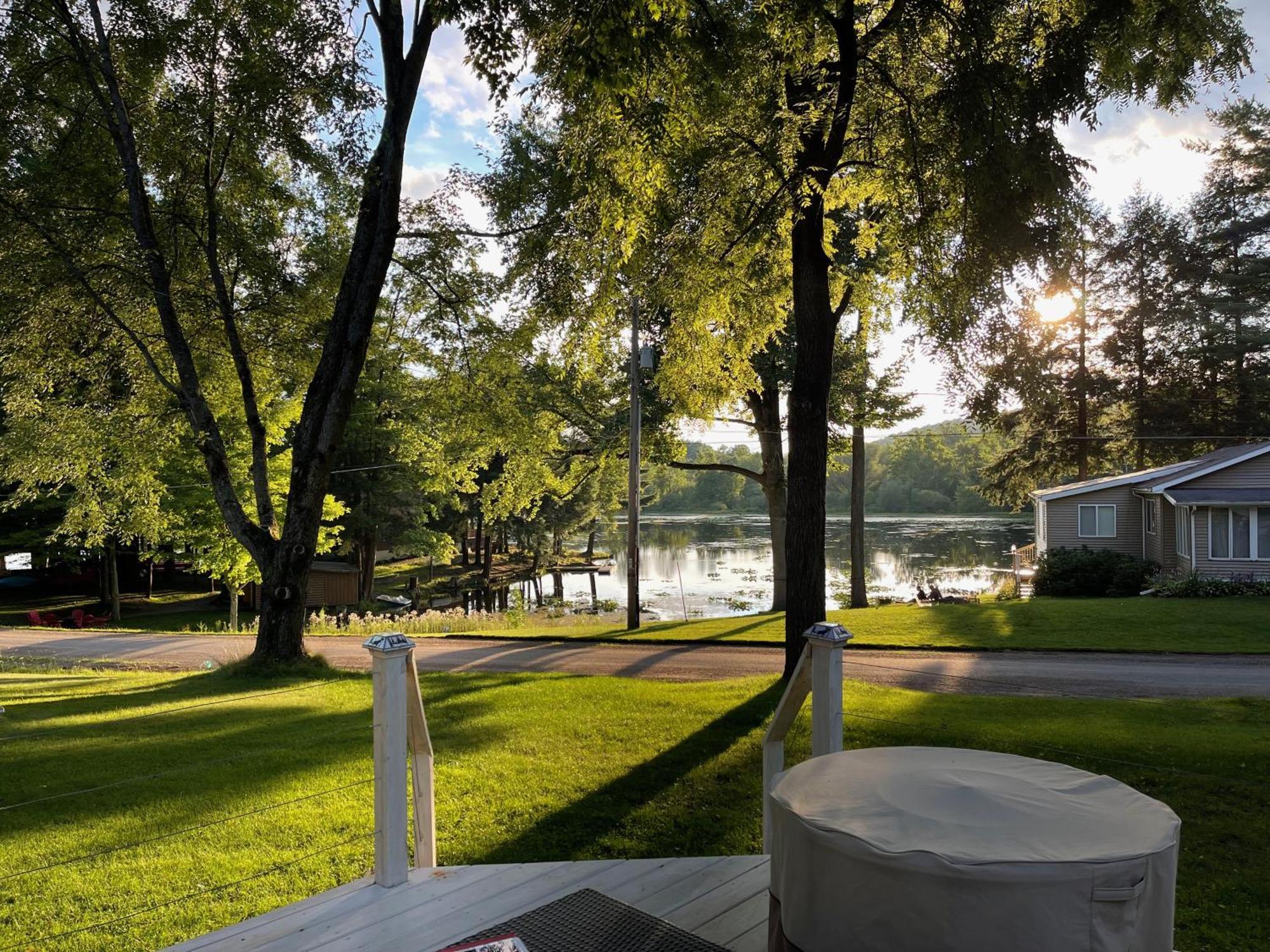 The Vision: Waterfront Retreat/2-3 Homes/upto30guests/reunions/retreats *