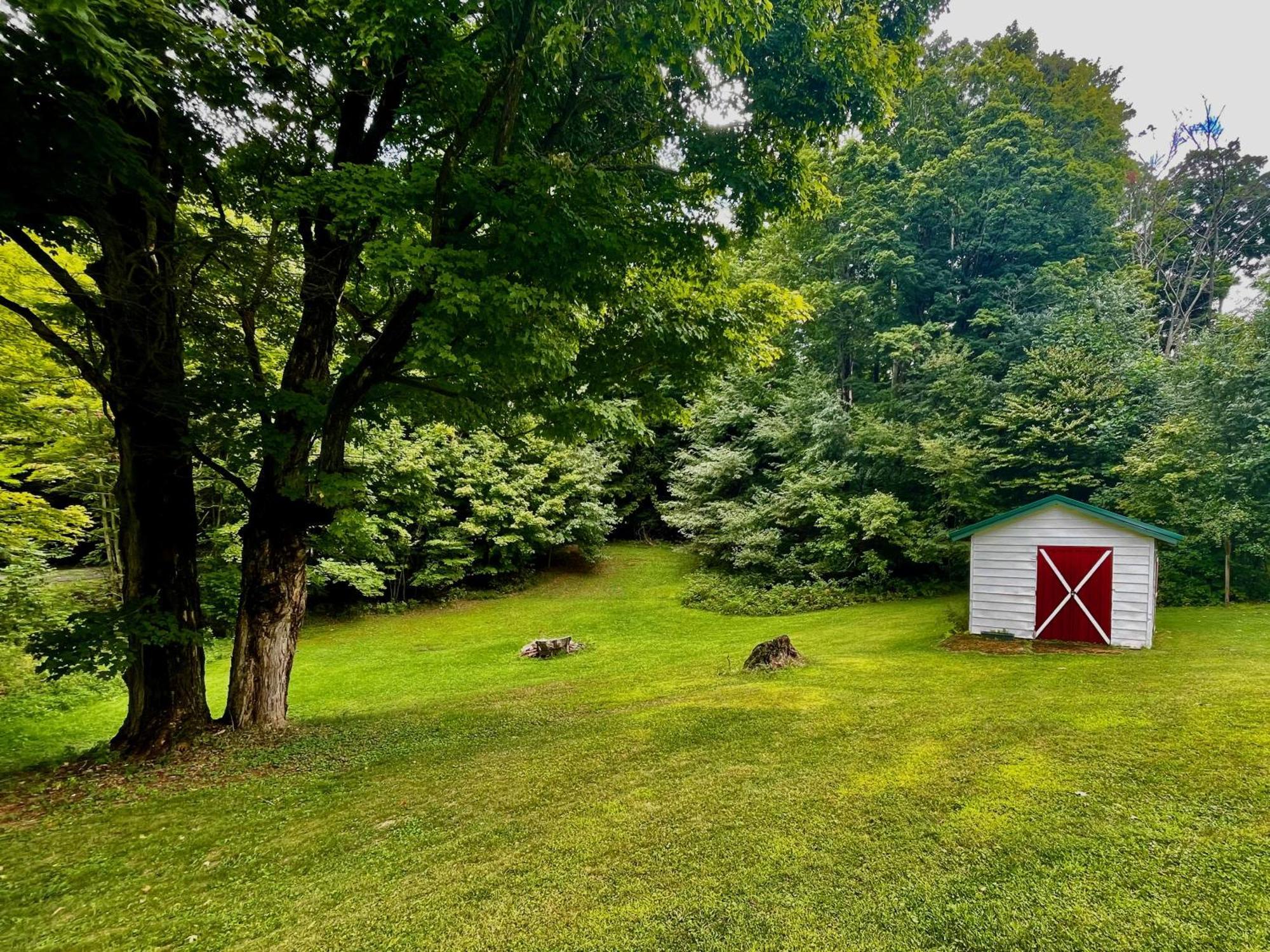 The Vision: Waterfront Retreat/2-3 Homes/upto30guests/reunions/retreats * Cambridge Springs